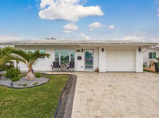 9729 37th St N #4, Pinellas Park, FL 33782