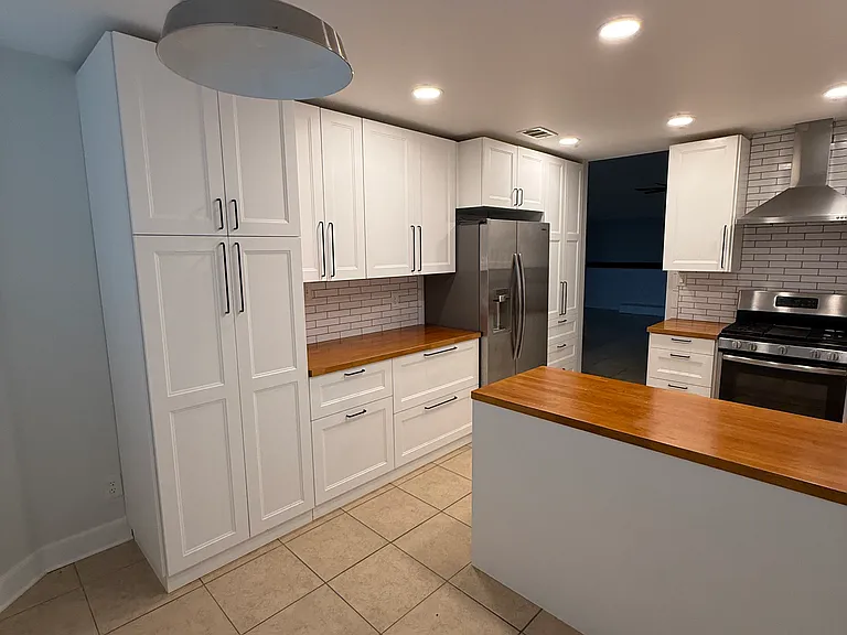 13511 Windchase Ct — Photo 8