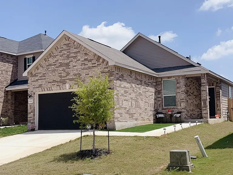 14242 Eagle Loop — Photo 1