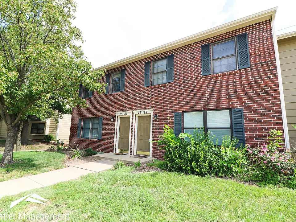 2528 Candlecrest Cir