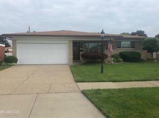 3633 Kevin Cir, Warren, MI 48092