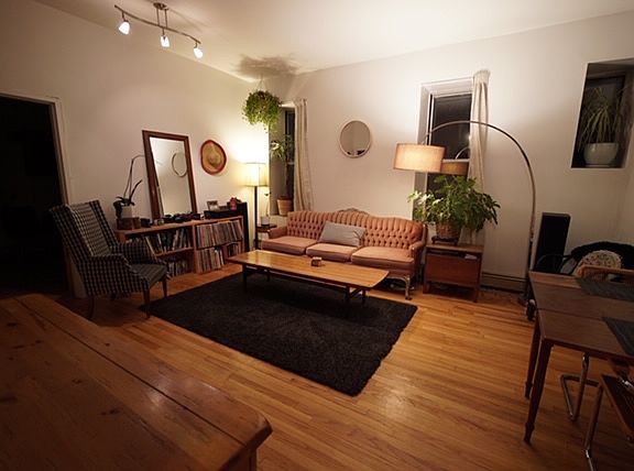 3rd image of 296 Nassau Ave APT 2L