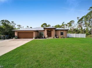 3241 Tropicaire Blvd, North Port, FL 34286