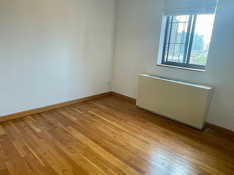370 W 30th St #12A — Photo 11