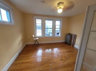 28 Fawndale Rd UNIT 3R, Roslindale, MA 02131