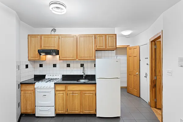 Rented by Corcoran | media 15