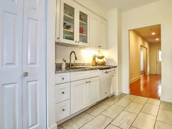 36 Independence Way image 8 of 40