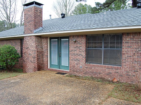 4th image of 1151 Woodside Dr