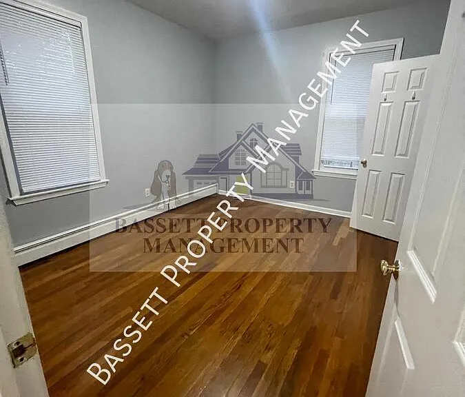 25 Cumley St #1 — Photo 18