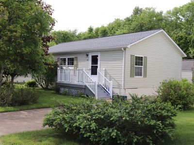 48 Songbird Ln, Tiverton, RI, 02878