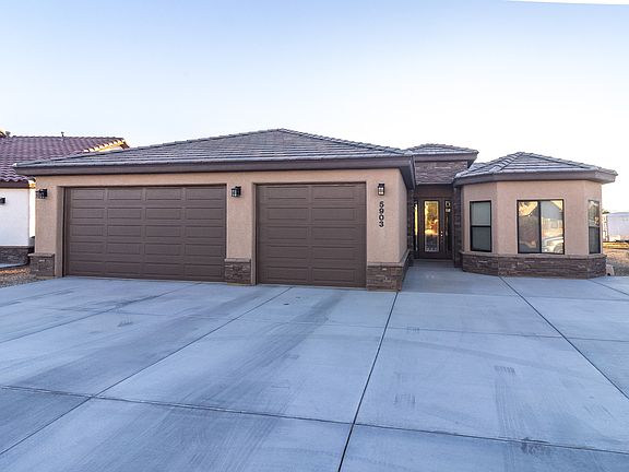 3rd image of 5903 S Desert Lakes Dr