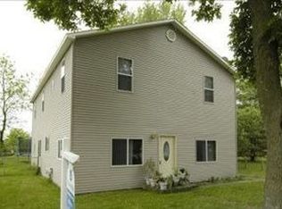 215 Sharkey St, Bellevue, MI 49021