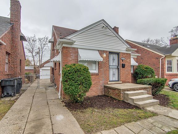 3rd image of 10738 McKinney St