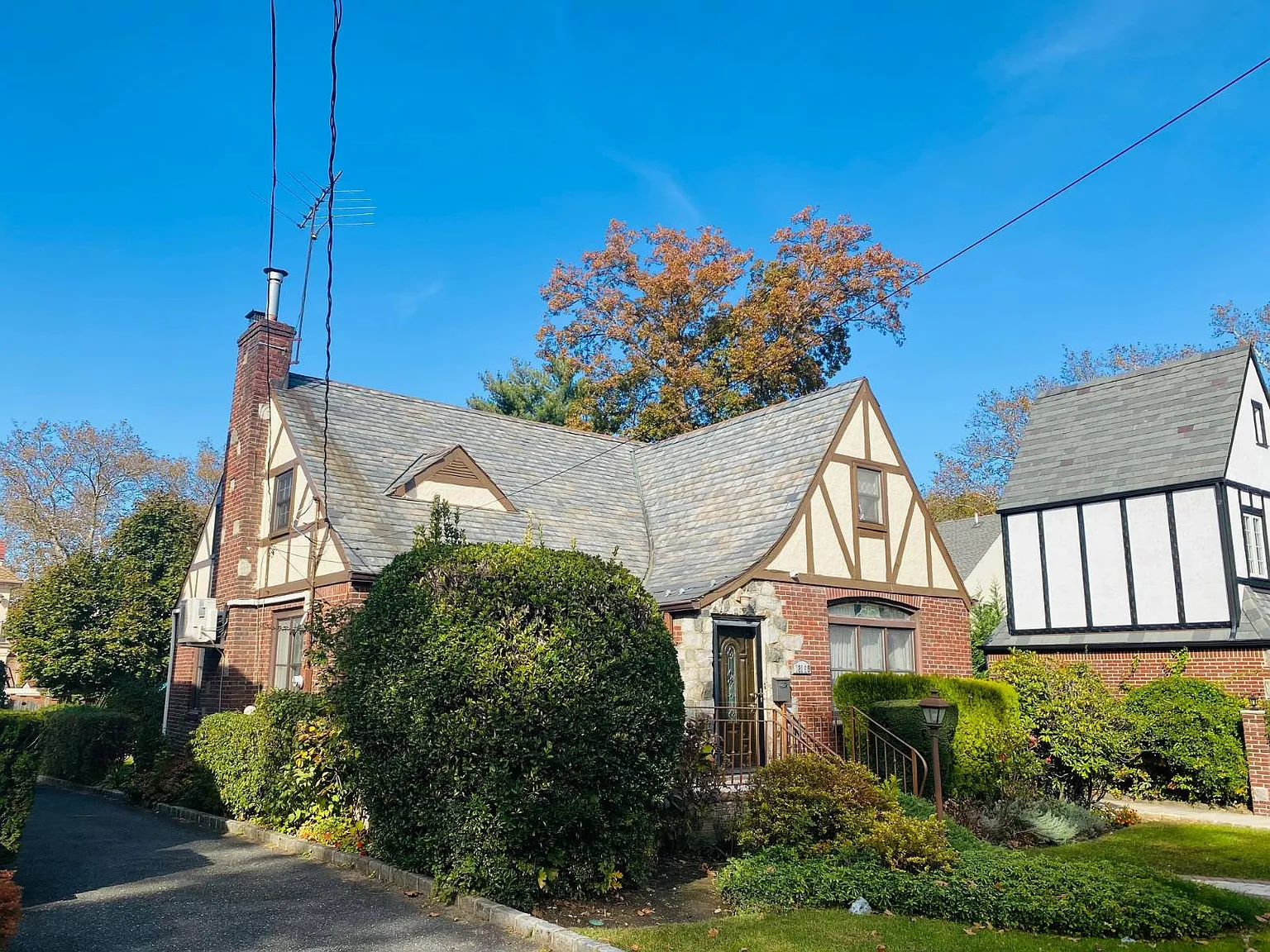 5 bed, 3.0 bath, $6,500 — Photo 2