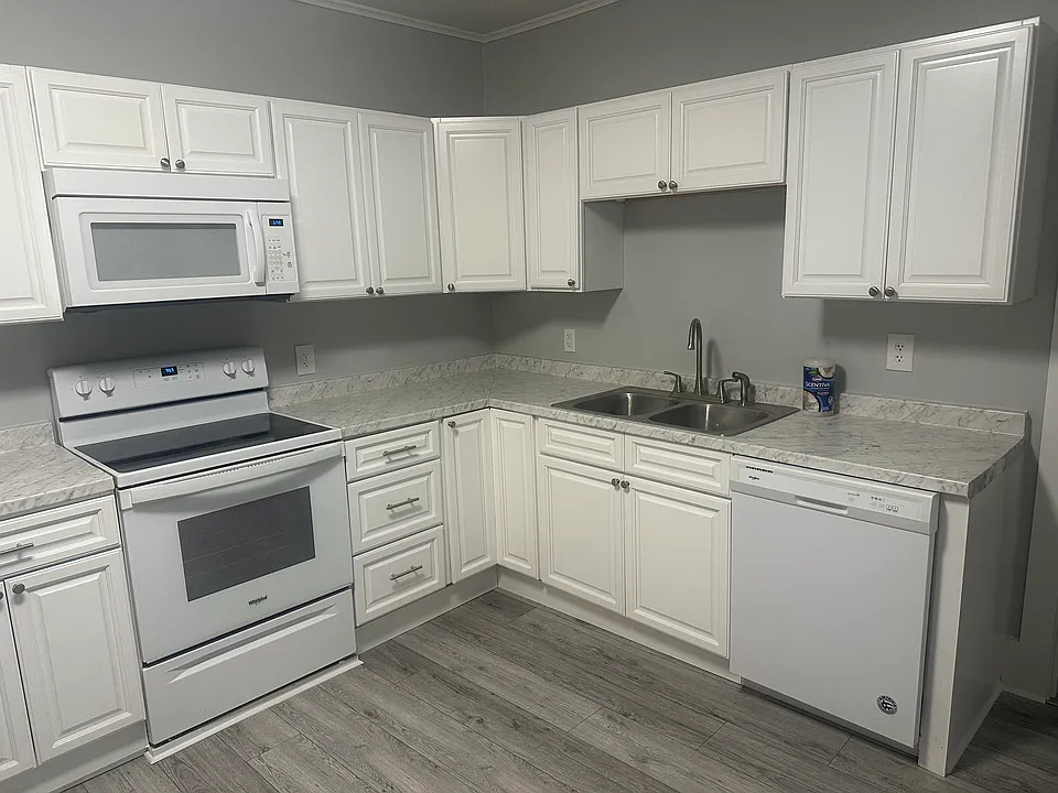 1 E Garfield St #2