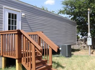 1904 Gale Dr, Azle, TX 76020