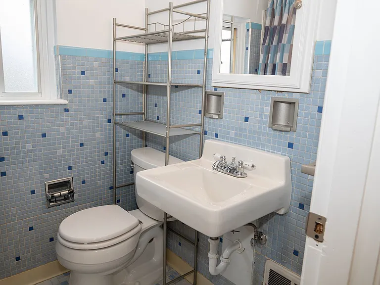 726 Hestor Dr — Photo 10