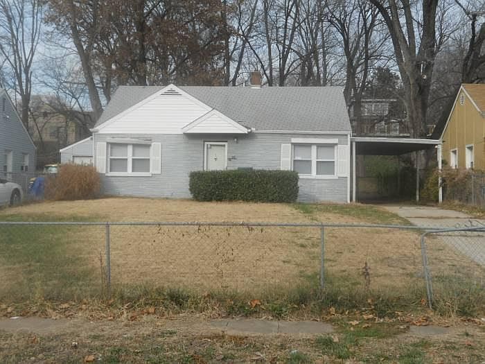 1st image of 1820 E 77th St