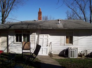 704 Boiling Spring Rd, New Albany, IN 47150