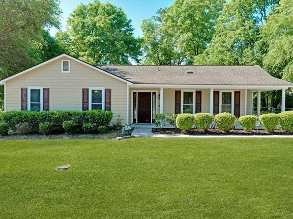 1704 Pitchwood Way, Hephzibah, GA 30815