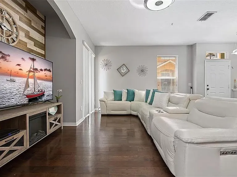 1131 Little Gem Loop — Photo 9