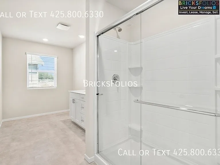 1342 SW Pendleton Way #A — Photo 32