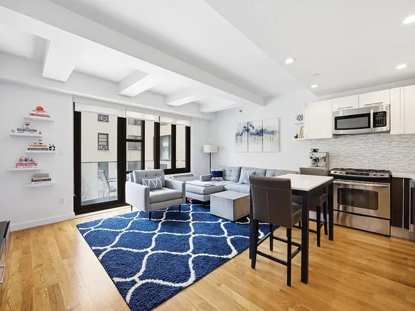 35-40 30th St #2J, Astoria, NY 11106