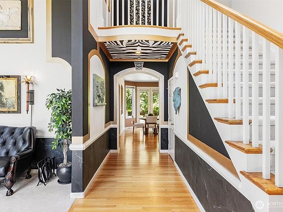 4th image of 26810 SE 9th Way