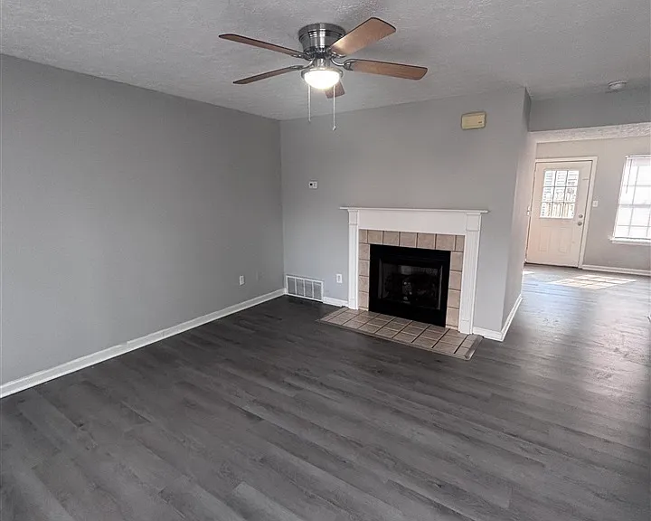 1744 Cave Mill Rd #A — Photo 7
