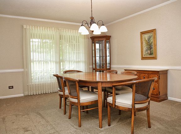 5th image of 1249 Deer Trail Ln