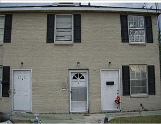 1st image of 2716 Mistletoe St