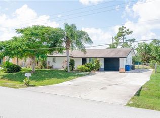 9104 Pineapple Rd, Fort Myers, FL 33967