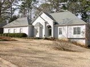 135 Orchard Creek Dr, Athens, GA 30606