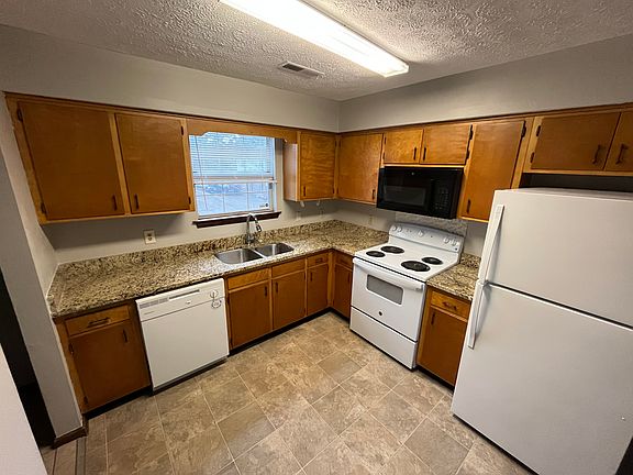 2nd image of 7101 Tanager Ct