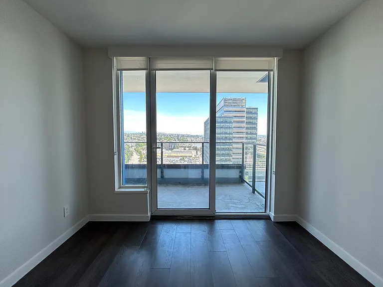8189 Cambie St #1606 — Photo 4