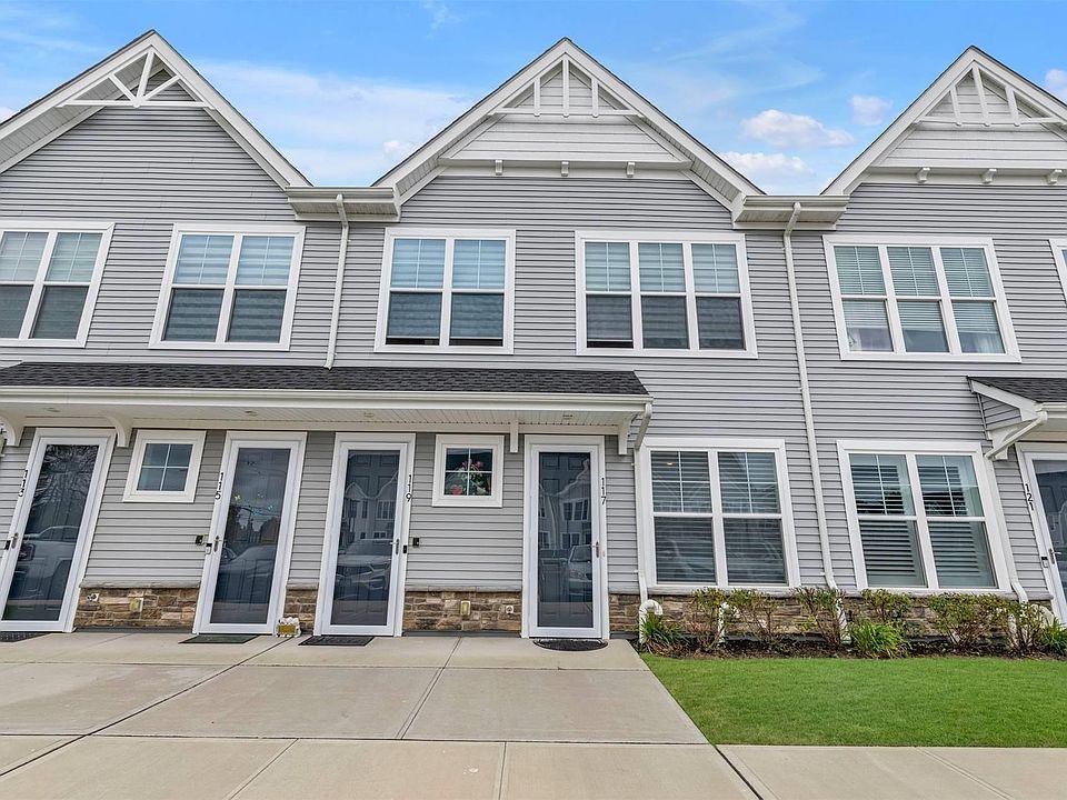 1st image of 117 Emanuel Way #117