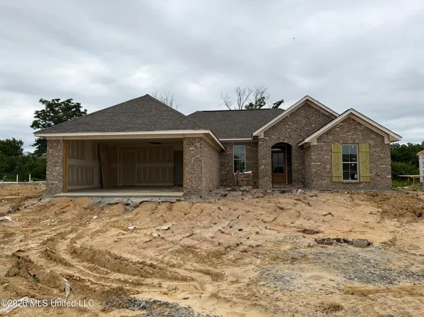 166 Madisonville Dr, Canton, MS 39046