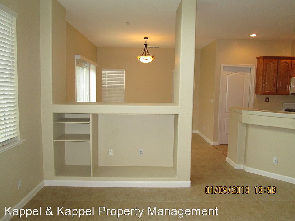 1st image of 107 Dewberry Dr