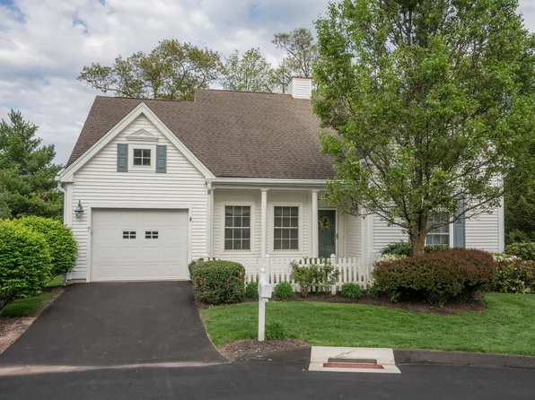 7 Plumtree Circle #7, Farmington, CT 06032