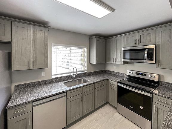 5th image of 602 Orange Dr #170-1-1