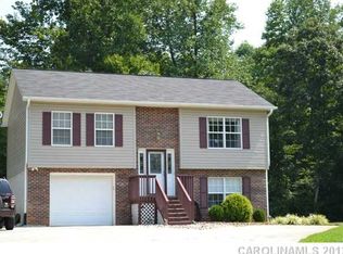 1838 Redberry Ln, Conover, NC 28613