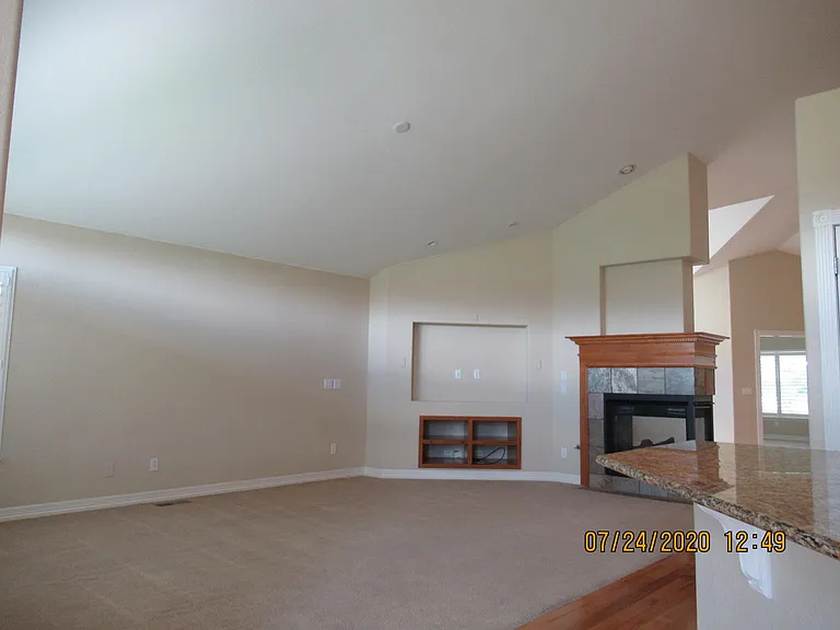 26834 E Mineral Dr — Photo 37