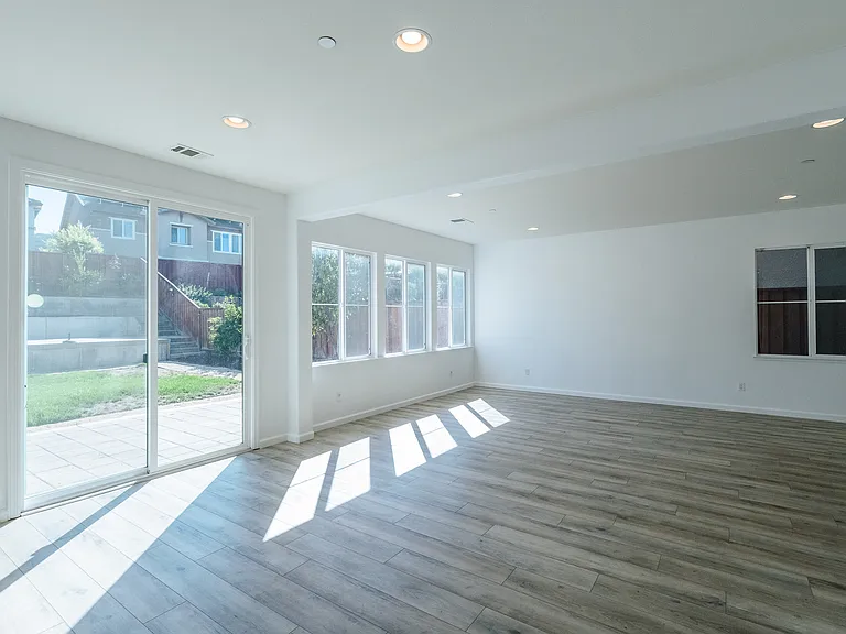 6576 Lopez Way — Photo 20