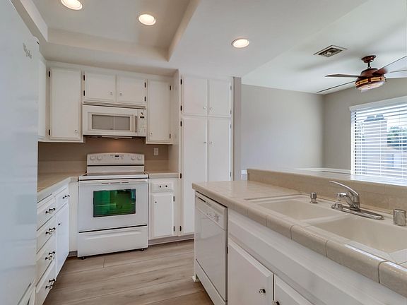 5th image of 7780 Parkway Dr Unit 802