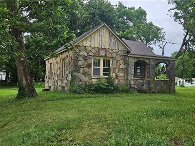 902 S Pine St, Holden, MO, 64040