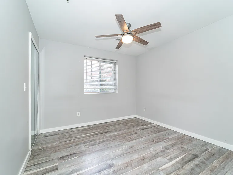23279 Cornerstone Village Dr — Photo 12