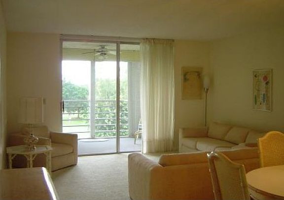 5th image of 25 Abbey Ln APT 401