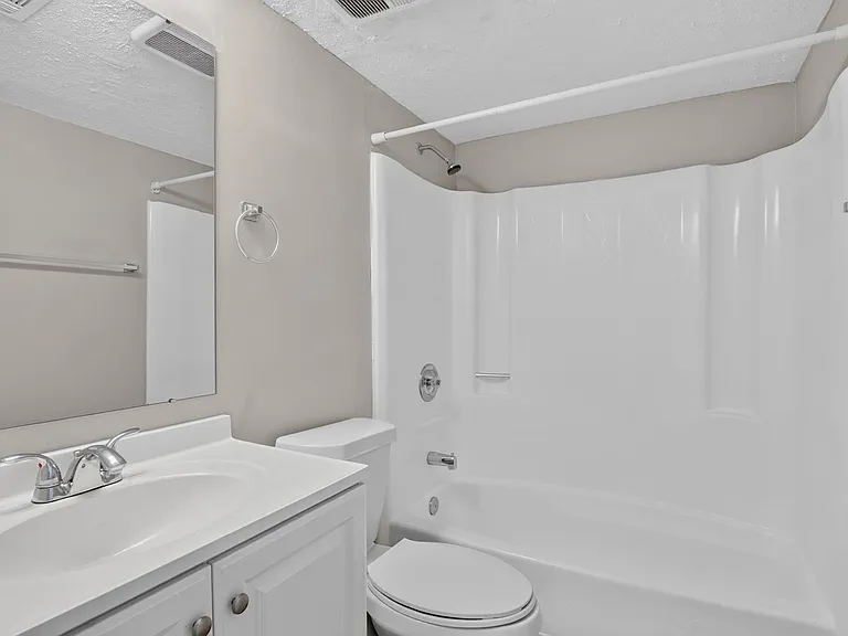 53 Windtree Ln #G102 — Photo 19