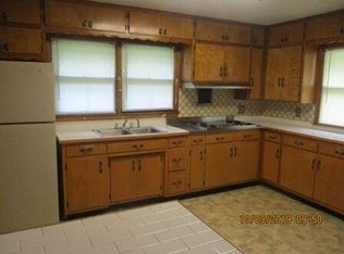 721 W Vinyard St, Anderson, IN 46011