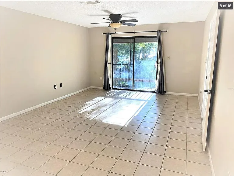 2947 SW 32nd Ave — Photo 8